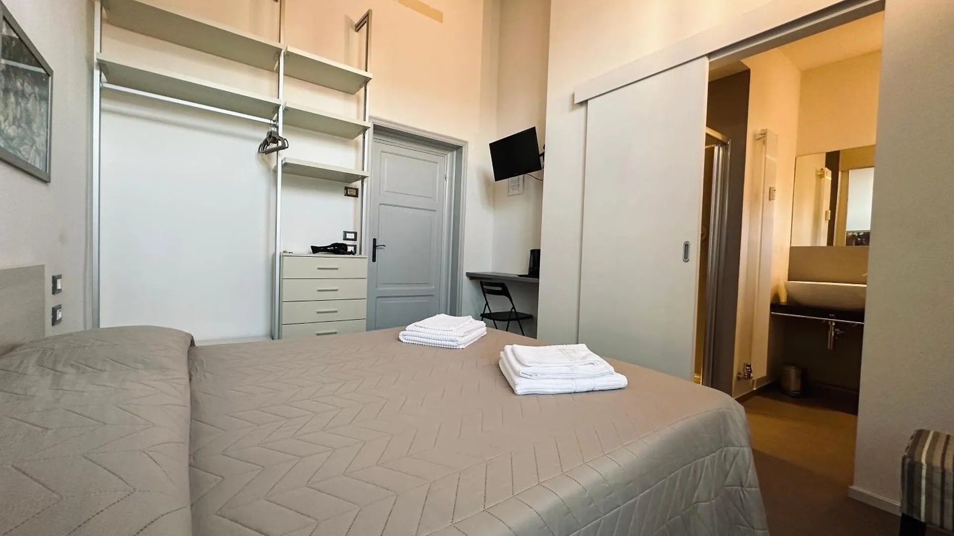 Bed & Breakfast Indipendenza 24 Bed and Breakfast Bologna Italien